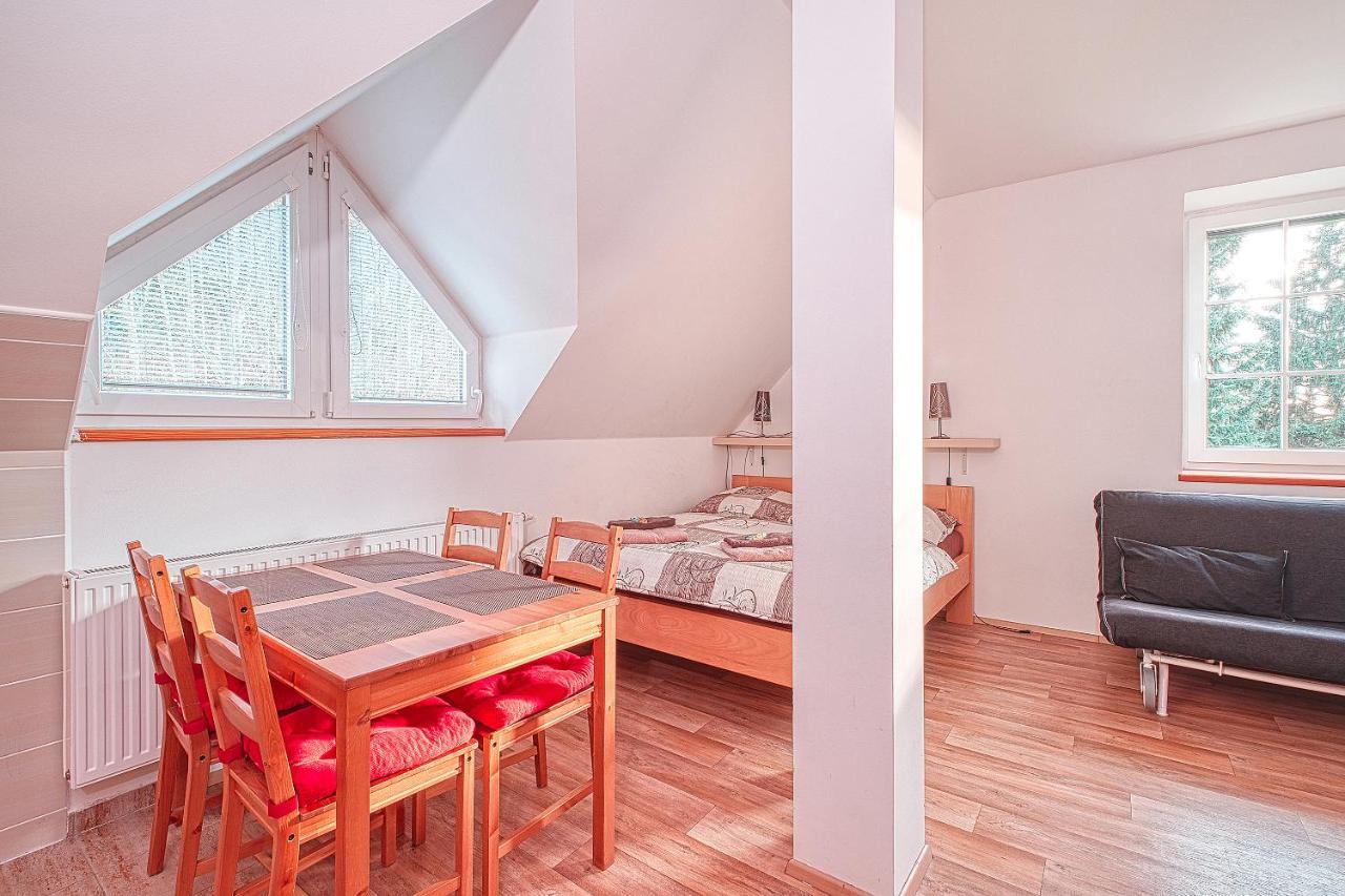 Apartments White - Hill Černý Důl Extérieur photo